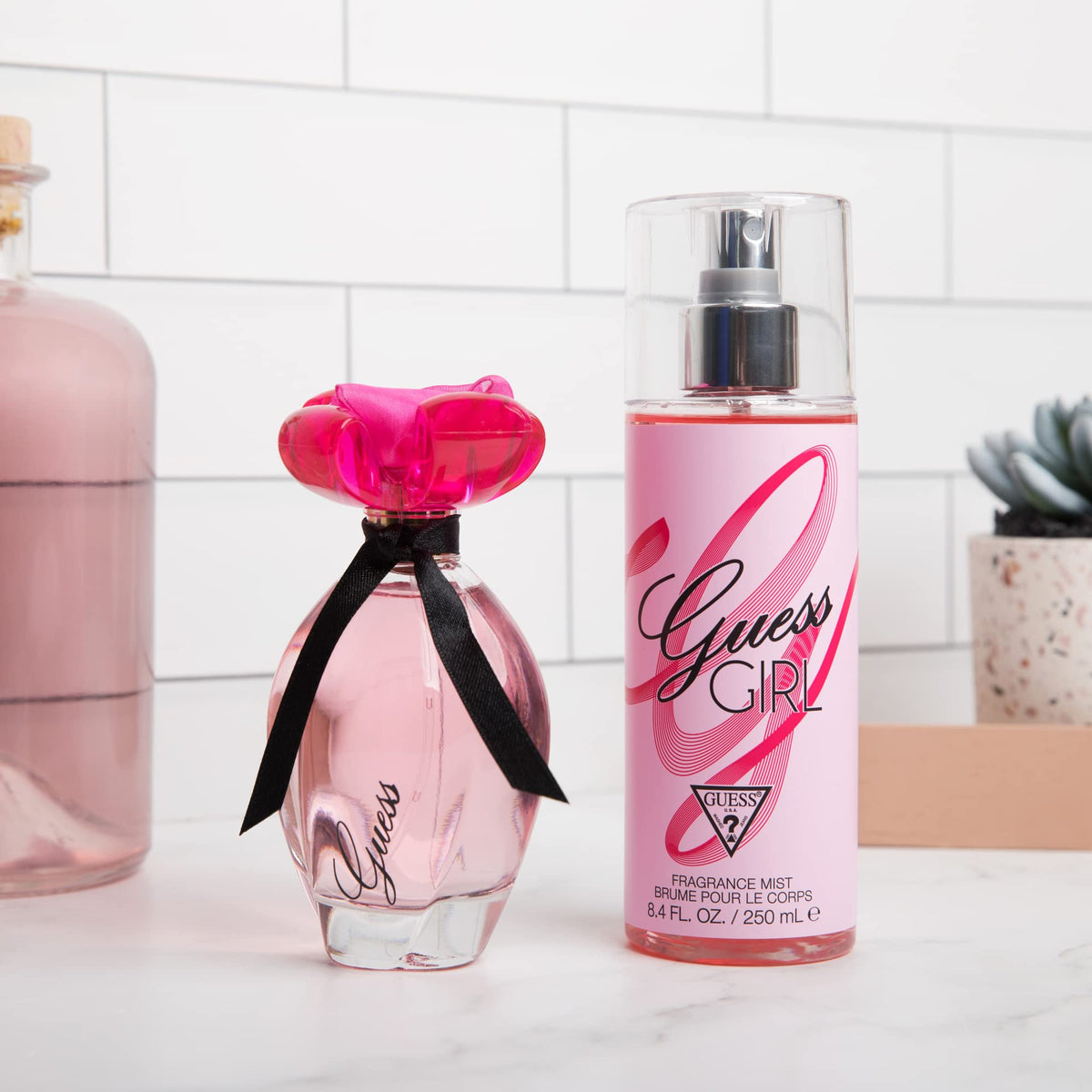 GUESS Girl Eau de Toilette packaging side view