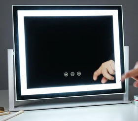 Gvnkvn Lighted Makeup Mirror in a gift box