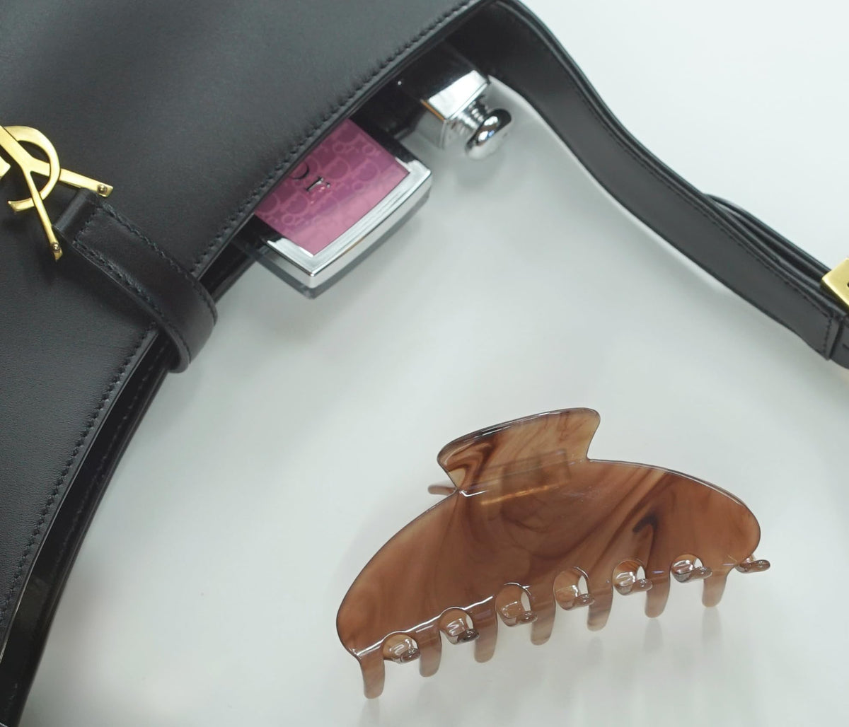 Hana Mia Mocha Claw Clip in use with long hair