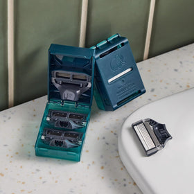 Harry's Original Razor Blades 14 Count in use