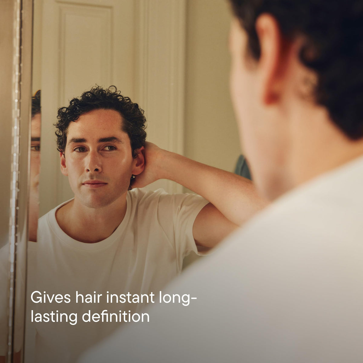 Harry's Texturizing Hair Putty application on hair
