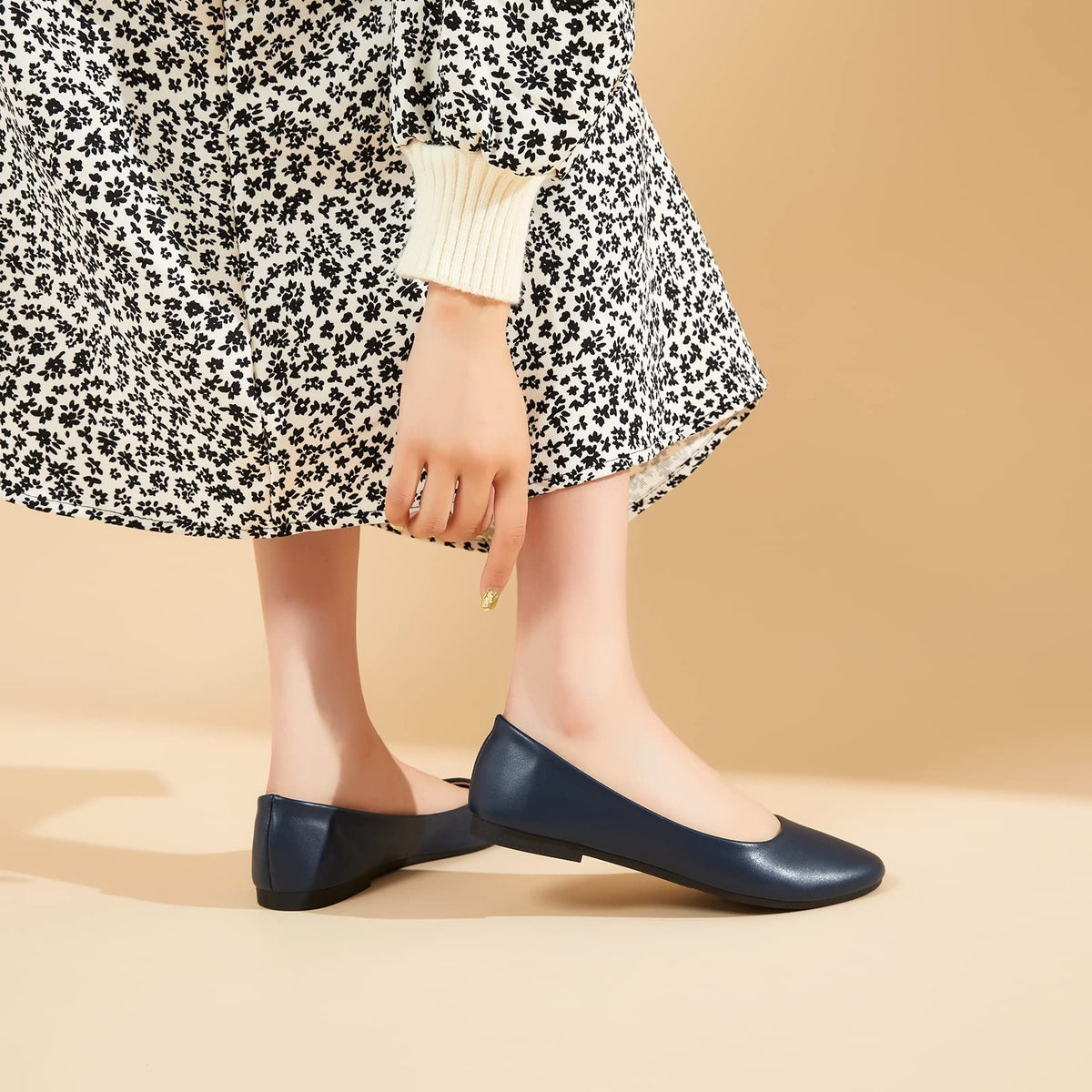 hash bubbie Women's Ballet Flats Navy Blue back view