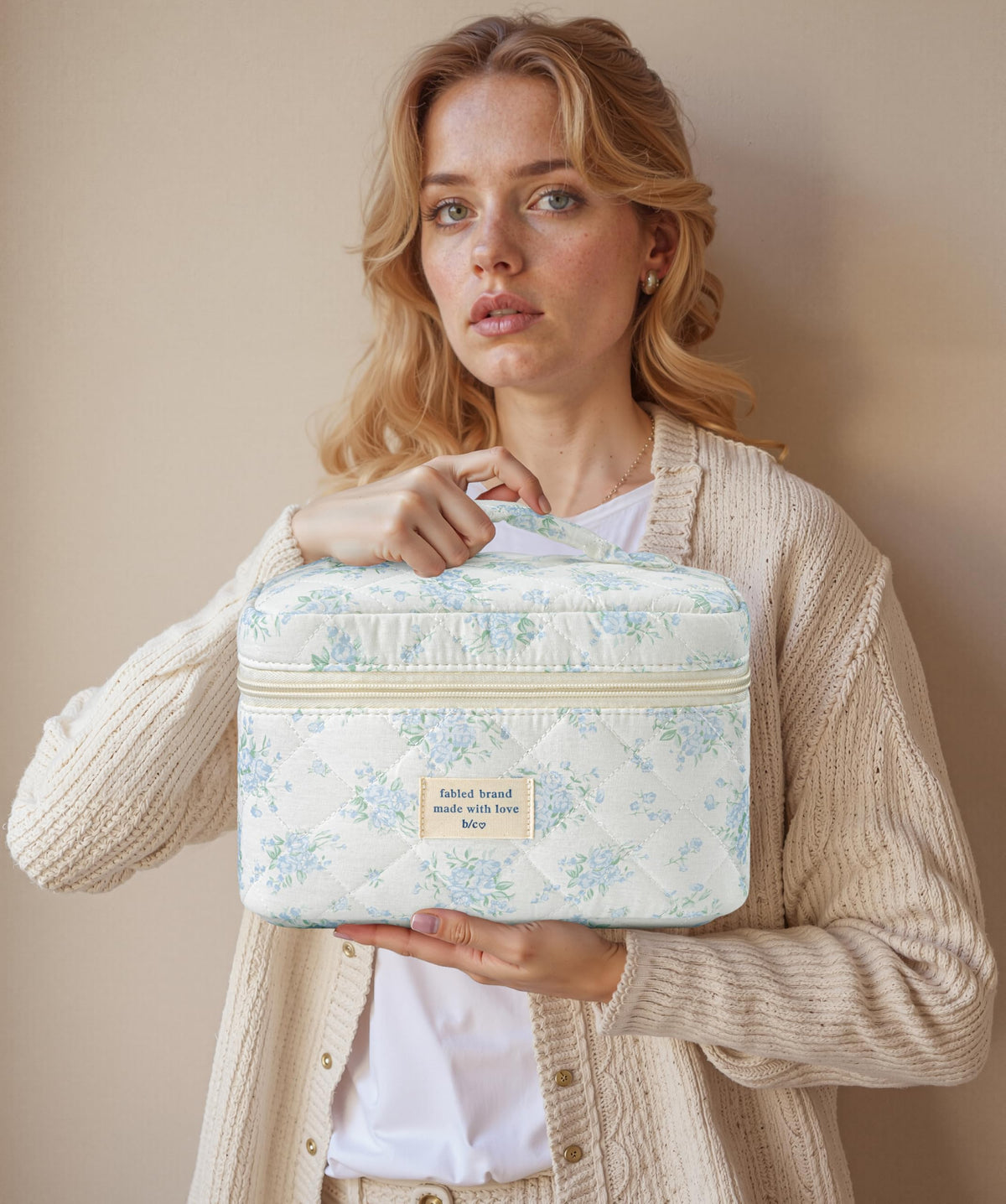 HBselect Quilted Makeup Bag Set displayed on a vanity