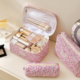 HBselect Quilted Makeup Bag Set small size floral pattern top view