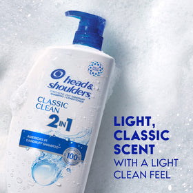 Head & Shoulders Classic Clean 2-in-1 shampoo and conditioner close-up