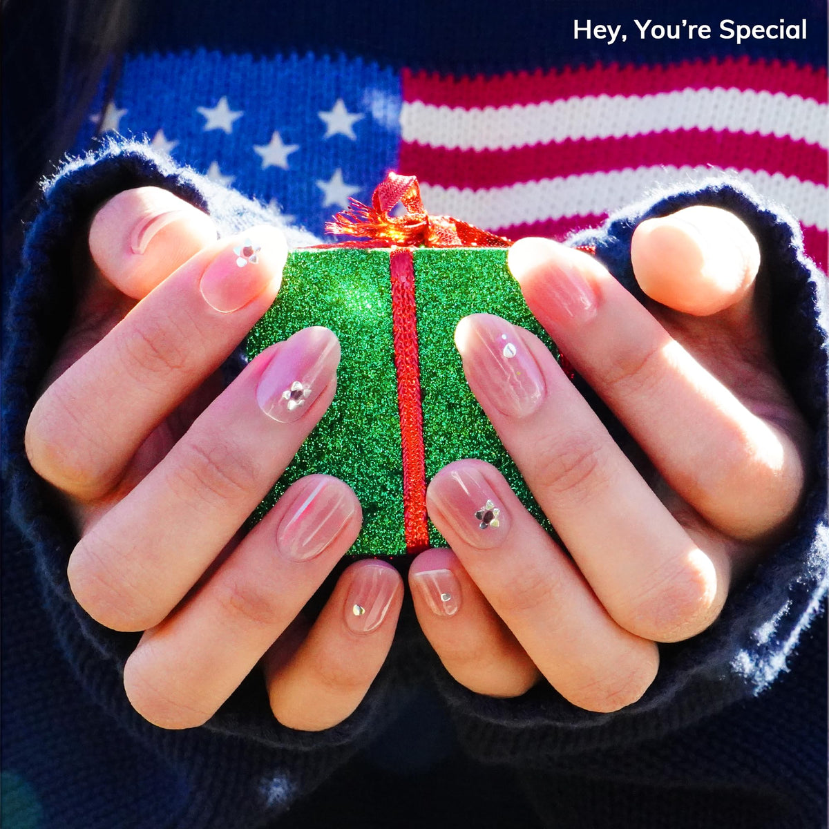 heyhae nail strip package contents including prep pad and nail file