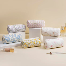 HHQQWZ Floral Makeup Bag with pink bowknot detail