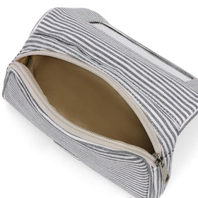 Hibilog Nylon Makeup Bag waterproof material close-up