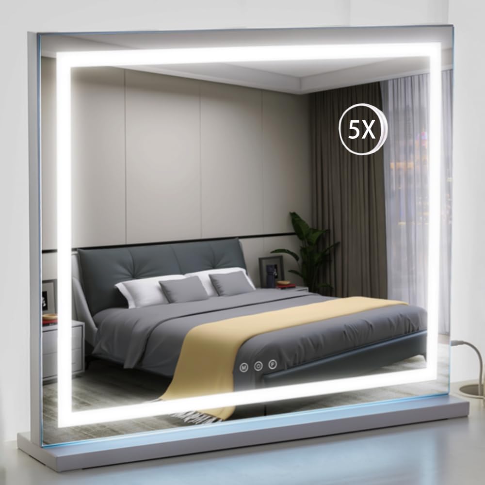 HIEEY Lighted Makeup Mirror with 5X magnification detail