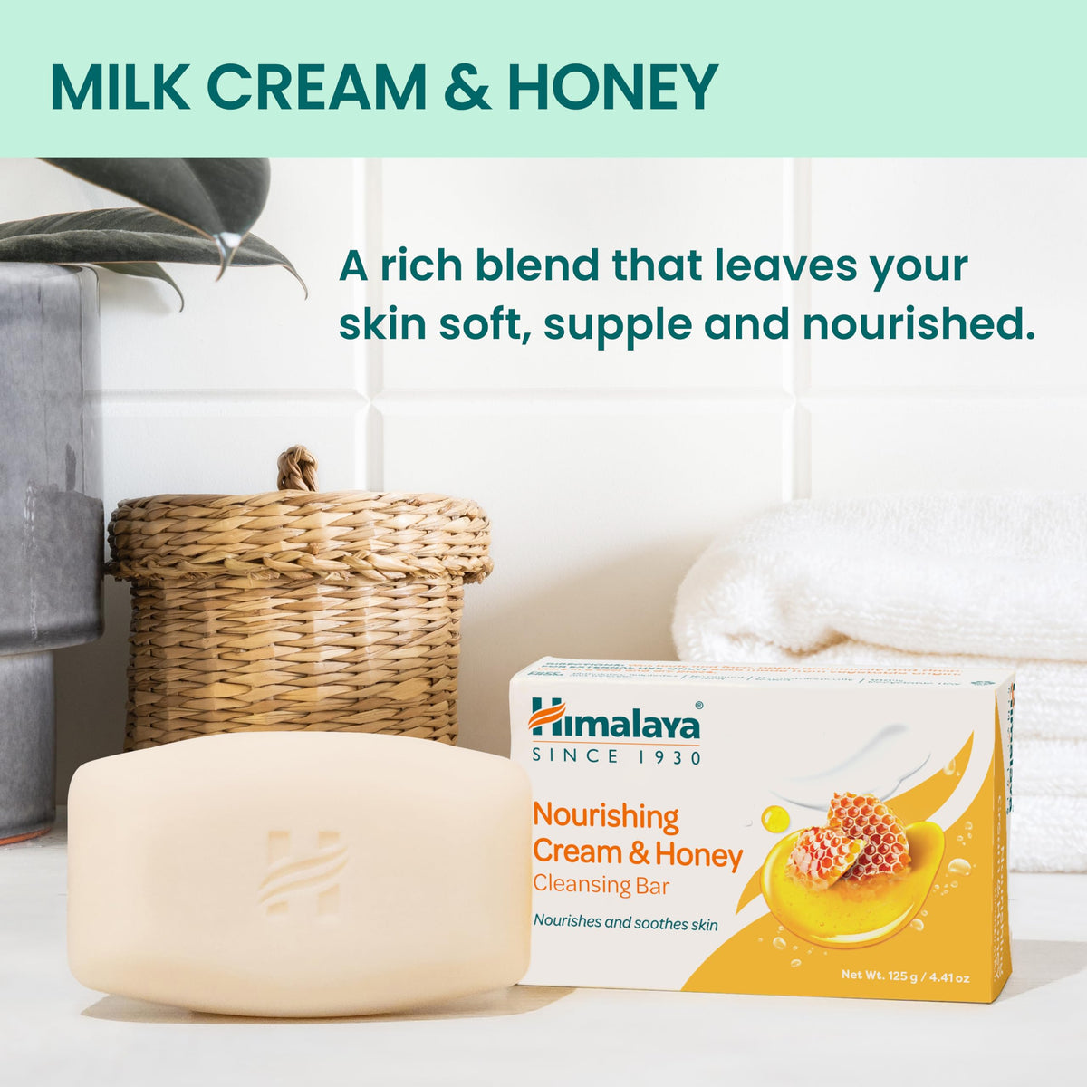 Himalaya Refreshing Cucumber Cleansing Bar front view