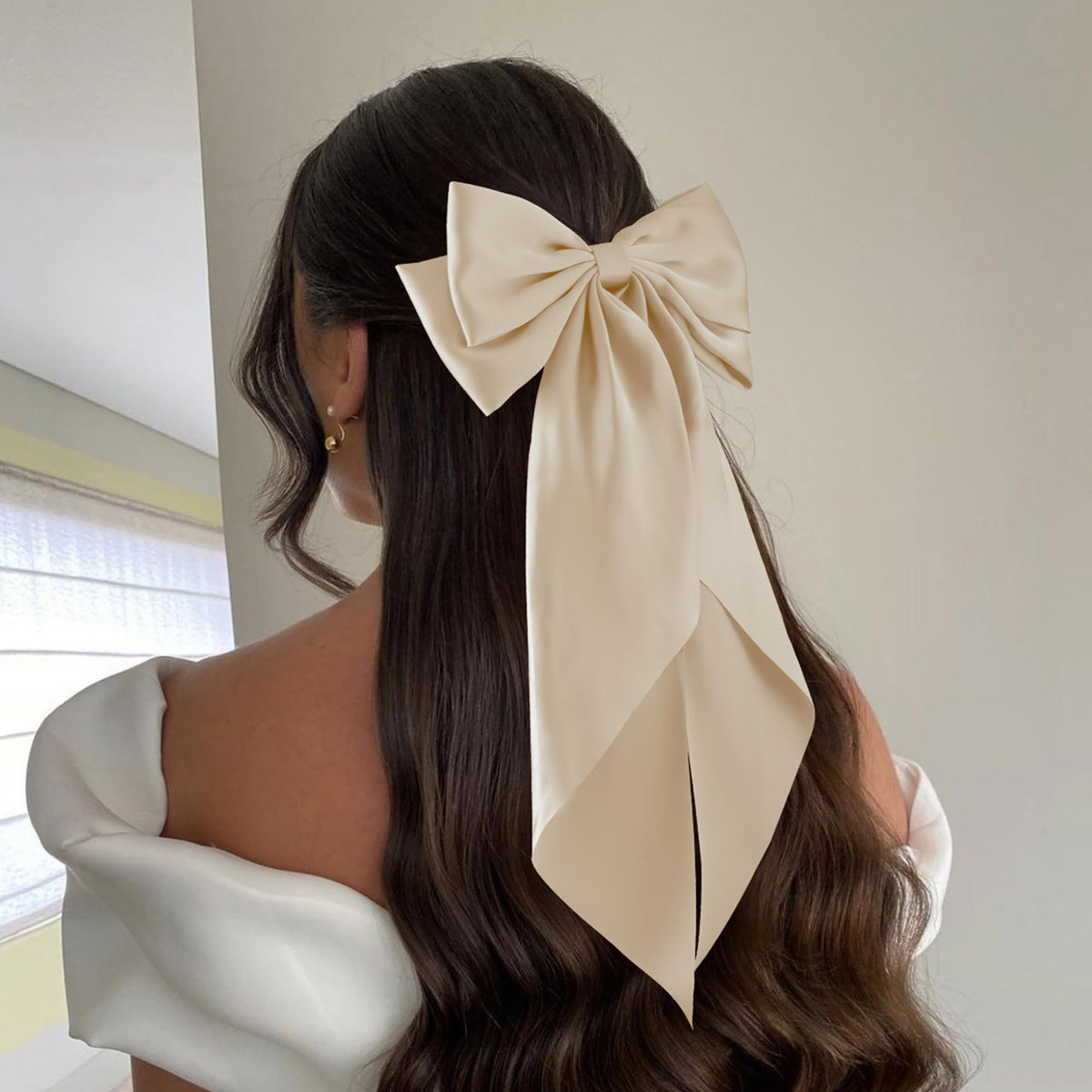 hisial Large Bow Hair Clips in brown, laid flat