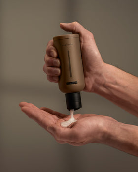 HygieneLab Face Wash back view with ingredient list