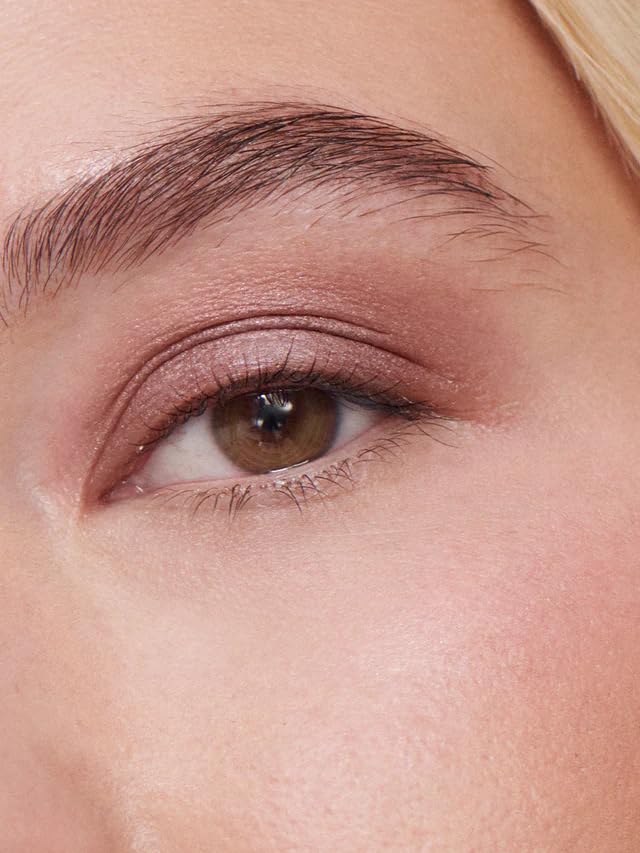 ILIA Chromatic Liquid Powder Eye Tint swatch on skin
