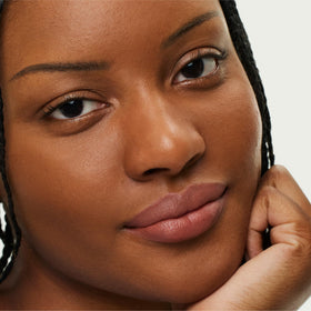 ILIA Lip Sketch Hydrating Crayon Earthen showing soft-matte finish