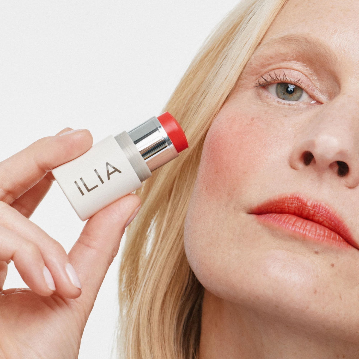 ILIA Multi-Stick Cheek + Lip Colour Dear Ruby application on lips