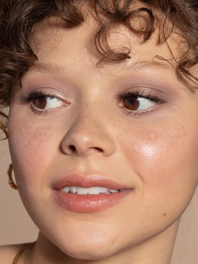 ILIA The Necessary Eyeshadow Palette close-up of Slate Brown Matte