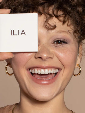 ILIA The Necessary Eyeshadow Palette close-up of Soft Grey Lavender Matte