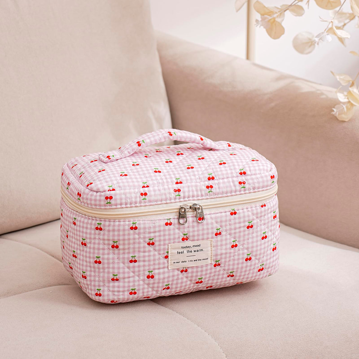 Inside view of uekeboag Large Travel Quilted Makeup Bag with compartments