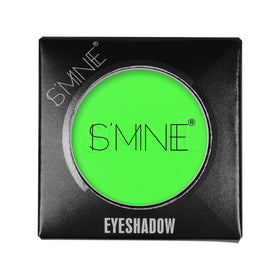 IS'MINE Green Matte Eyeshadow Palette showing matte finish