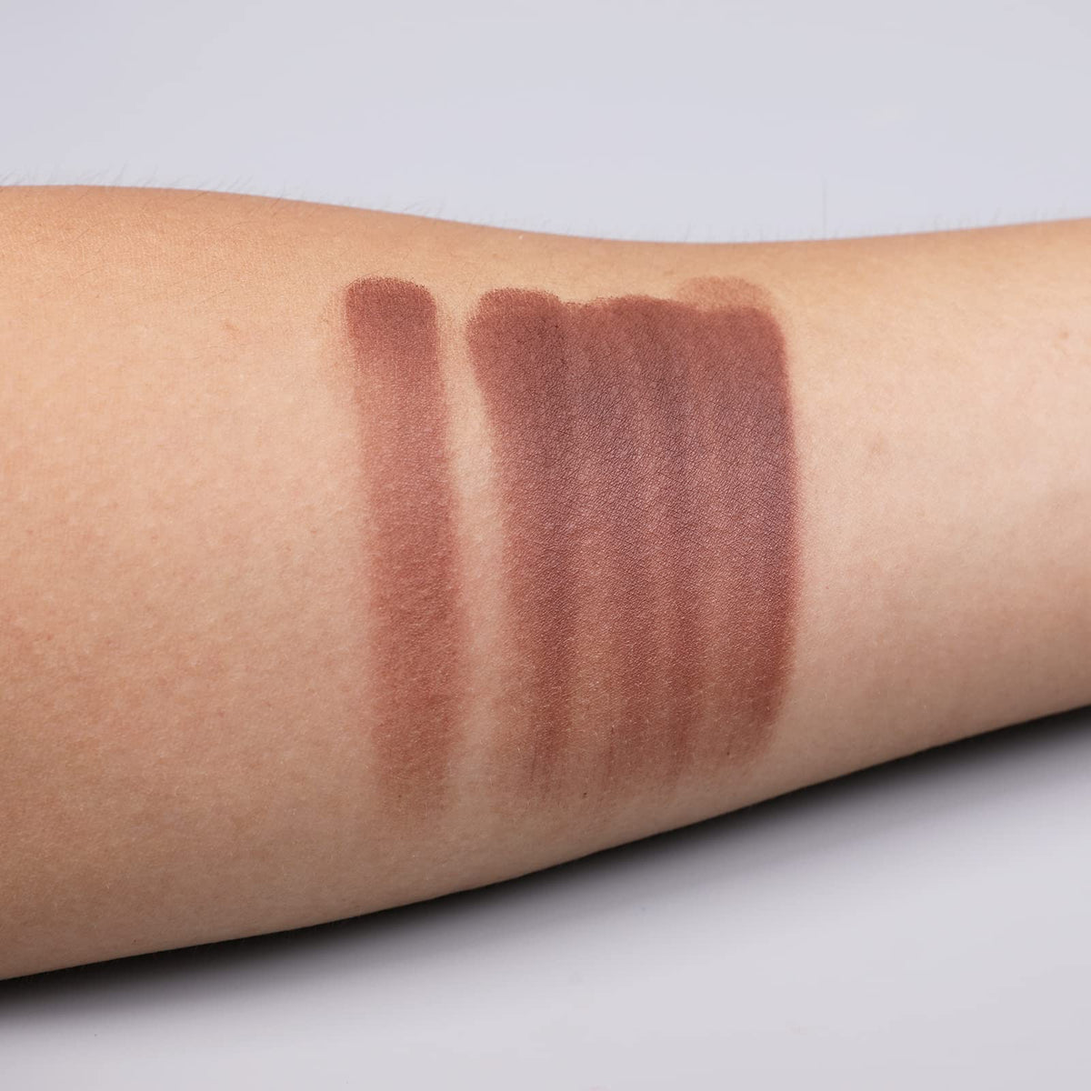 IS'MINE Matte Coffee Eyeshadow swatch on skin