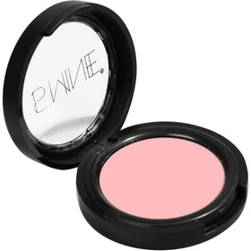 IS'MINE Single Eyeshadow Powder Palette Matte Light Pink on model