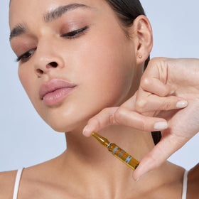 ISDIN Intensive Hyaluronic Acid and Peptide support Serum ampoule back view