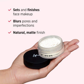 IT Cosmetics Bye Bye Pores Loose Setting Powder application with brush
