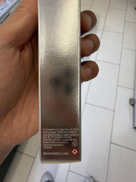 IT Cosmetics CC+ Cream Deep Honey pump dispenser
