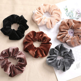 IVARYSS Velvet Scrunchies showing elastic stretch
