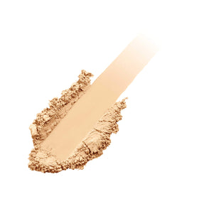jane iredale Purepressed Base Mineral Powder Refill Golden Glow application on skin