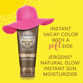 Jergens Natural Glow Instant Tanning Moisturizer application on skin