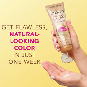 Jergens Natural Glow Self Tanner Body Lotion 250g application on skin
