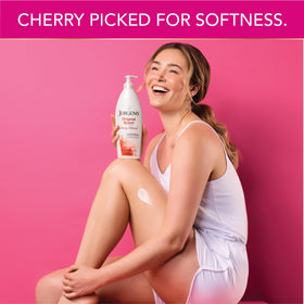 Jergens Original Scent Dry Skin Body Lotion 21 Oz lifestyle scene