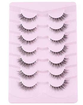 Jiocolor lashes with ultra-thin band close-up