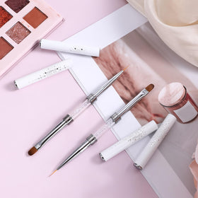 JJUNW nail brush with fine bristles for detailed work