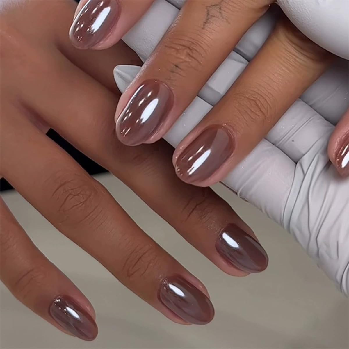 juggssa 24PCS Press On Nails Kit Coffee Brown front view