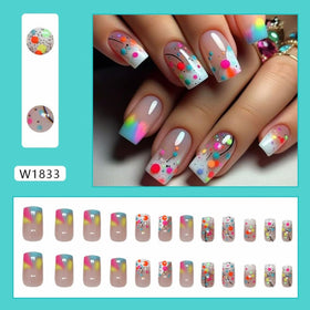 juggssa Medium Press on Nails applied on fingers for a stylish appearance