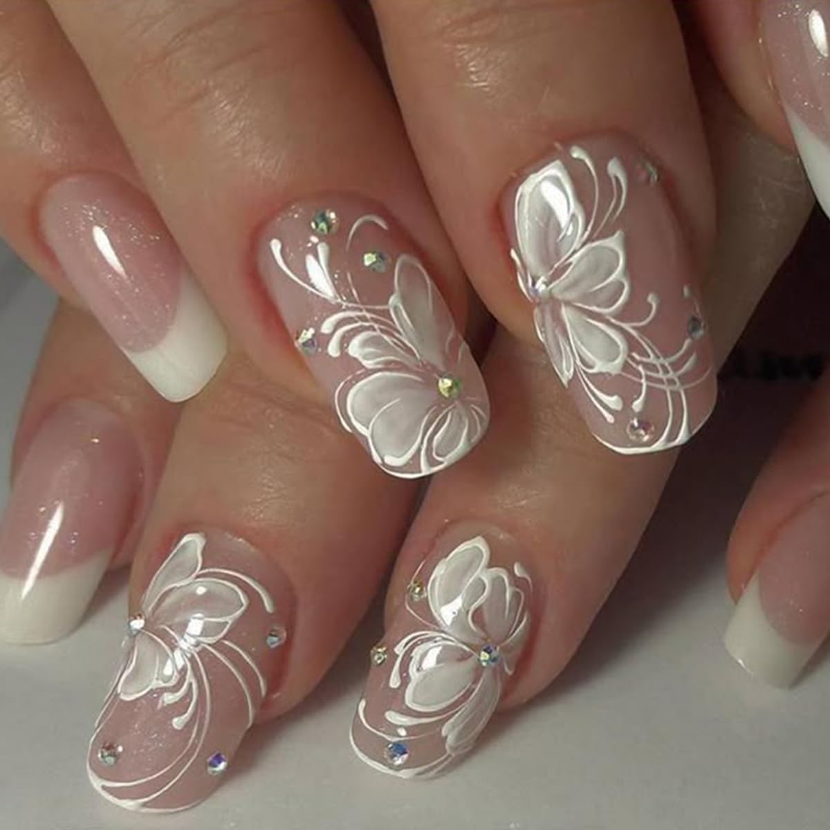 juggssa press on nails medium square shape with butterfly designs front view