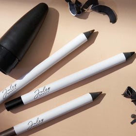 Julep When Pencil Met Gel Eyeliner in use on model