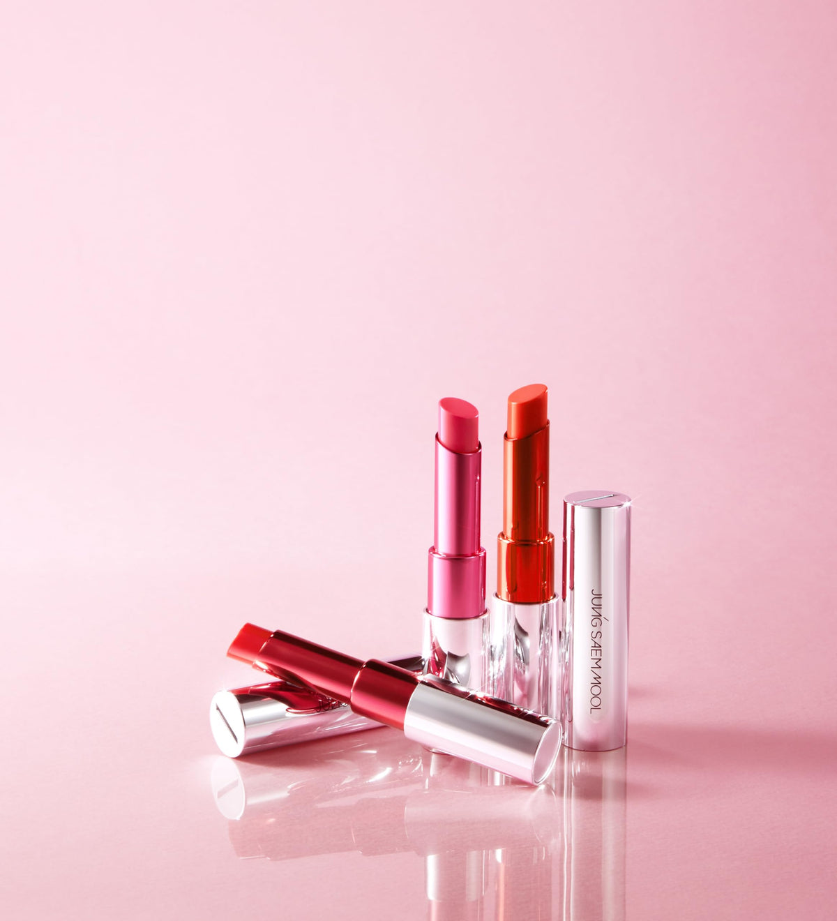 JUNG SAEM MOOL Classic Glaze Lipstick Apple-Flirting with other makeup products