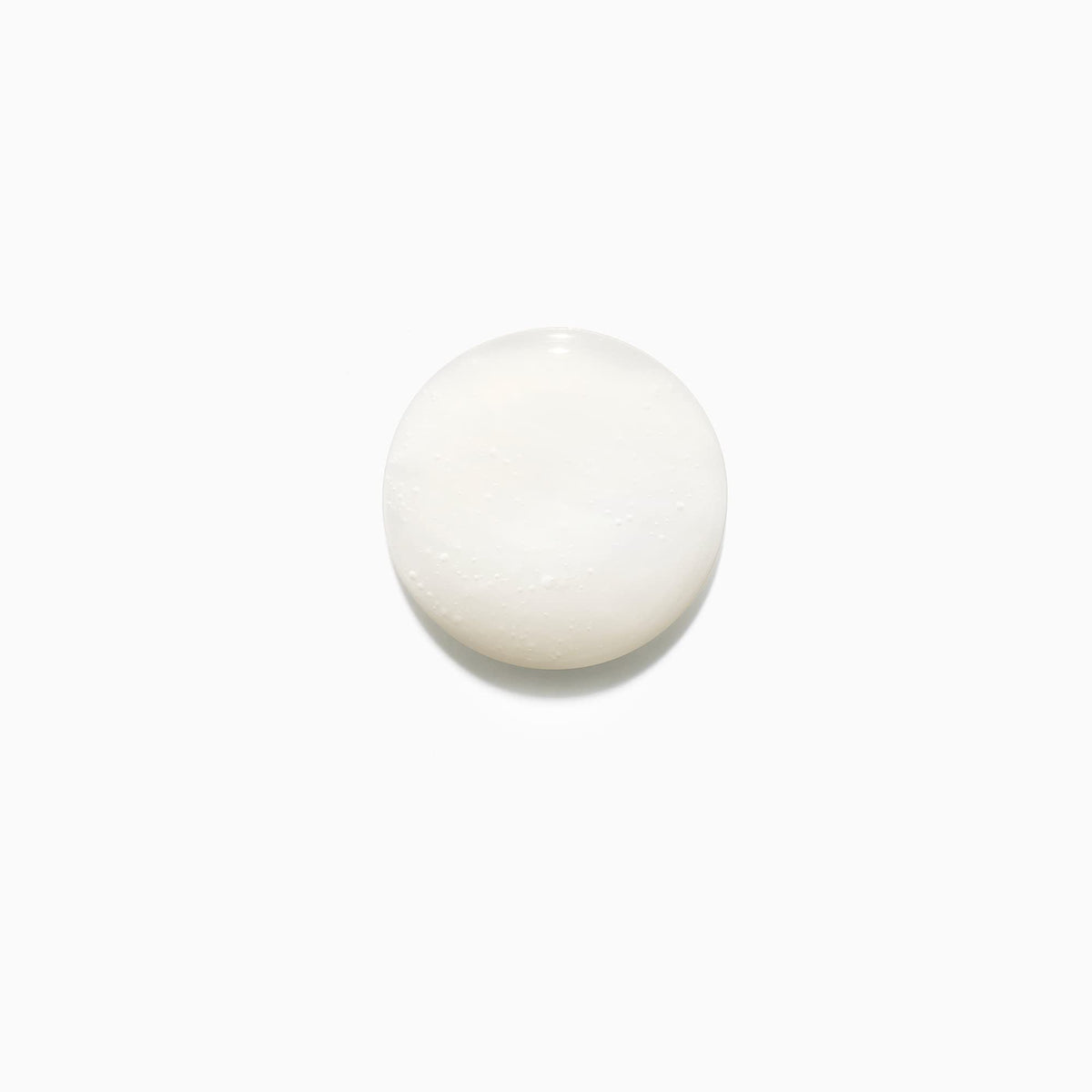 KÉRASTASE Discipline Bain Fluidealiste Shampoo cap open