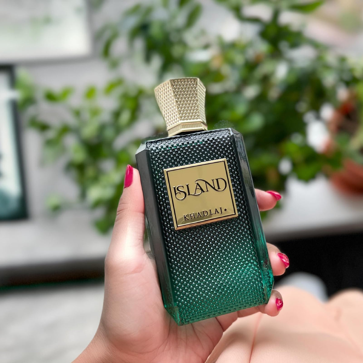 Khadlaj Island Extrait de Parfum close-up of bottle