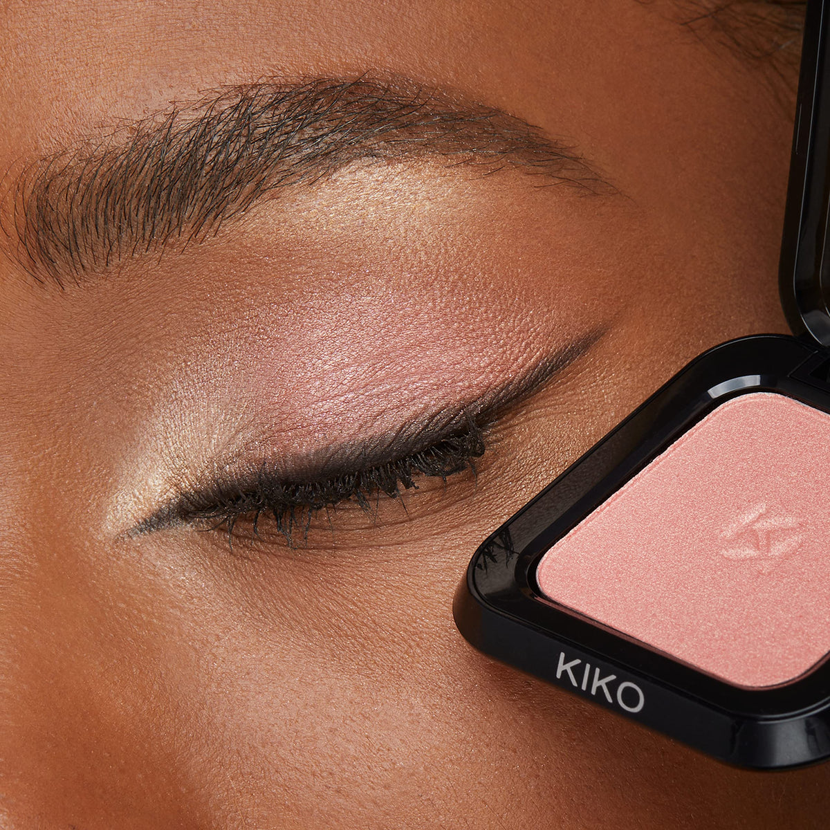 Kiko Milano High Pigment Eyeshadow 62 open showing the colour inside