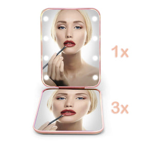 Kintion Pocket Mirror side view with LED lights on