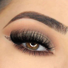 Kiromiro Mink Lashes packaging showing 7 pairs