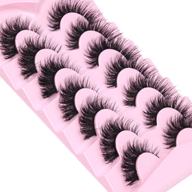 Kiromiro Mink Lashes showing the wispy cat eye effect