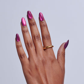 KISS Press On Nails Glittering Purple close-up