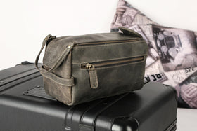 KomalC Toiletry Bag packaging and details