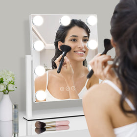 Kotdning Vanity Mirror with rubber pads preventing slipping