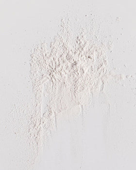 Kristin Ess Dry Shampoo Non-Aerosol Powder packaging